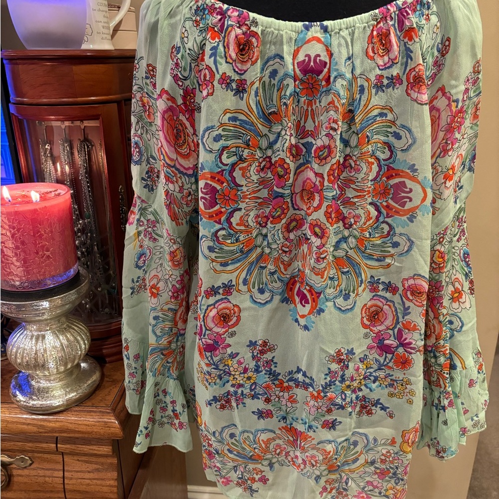 Bila Flowy and Flowery and Sequined Top - Picture 4 of 7